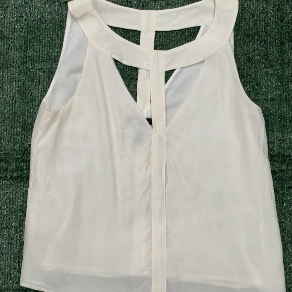 BCBGMaxAzria White Keyhole Blouse